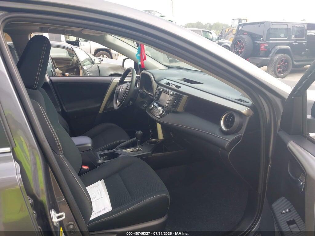 2T3RFREVXEW165765 2014 TOYOTA RAV4 photo no. 5