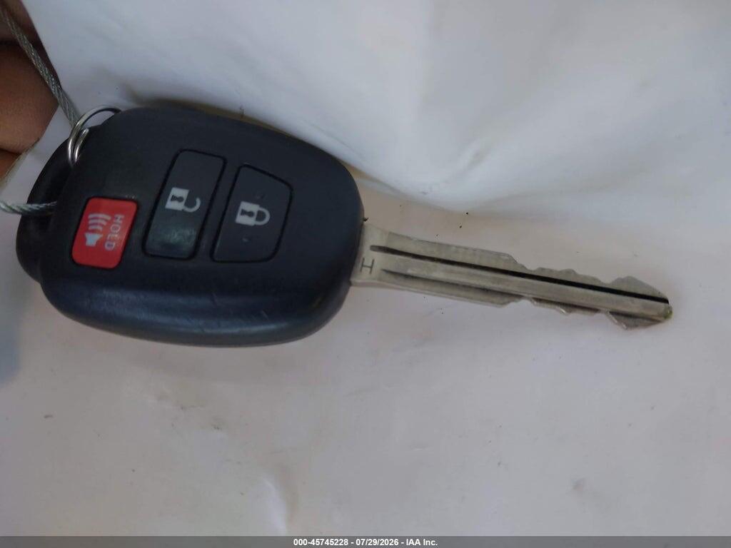 2T3RFREV7EW151385 2014 TOYOTA RAV4 photo no. 11
