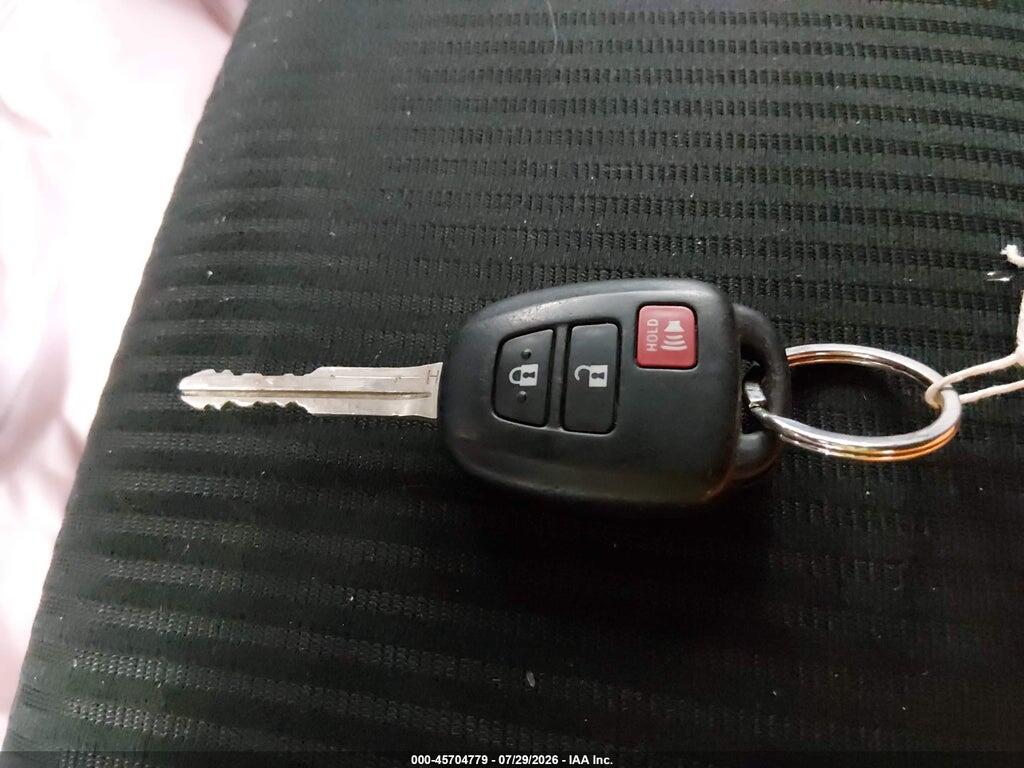 2T3RFREV8EW192379 2014 TOYOTA RAV4 photo no. 11