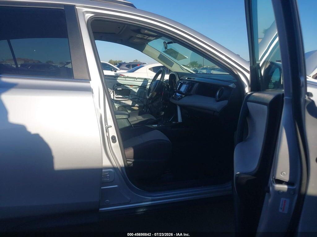 2T3RFREV0EW144228 2014 TOYOTA RAV4 photo no. 5
