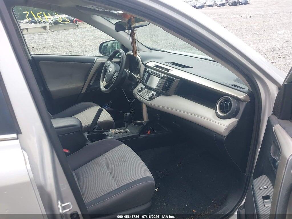 2T3WFREV8EW119144 2014 TOYOTA RAV4 photo no. 5