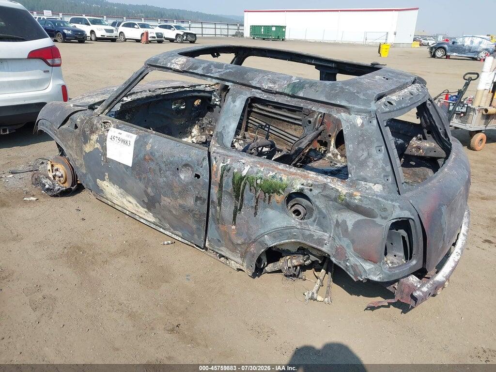 WMWSV3C53BTY25175 2011 MINI COOPER S photo no. 3