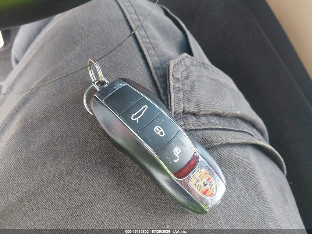 WP0AA2A78GL007506 2016 PORSCHE PANAMERA photo no. 11