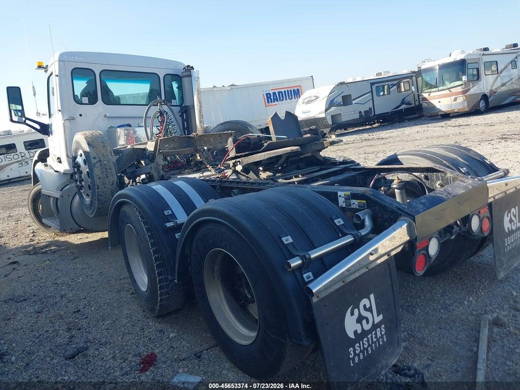 1XPCDP9X7GD318340 2016 PETERBILT 567 photo no. 3