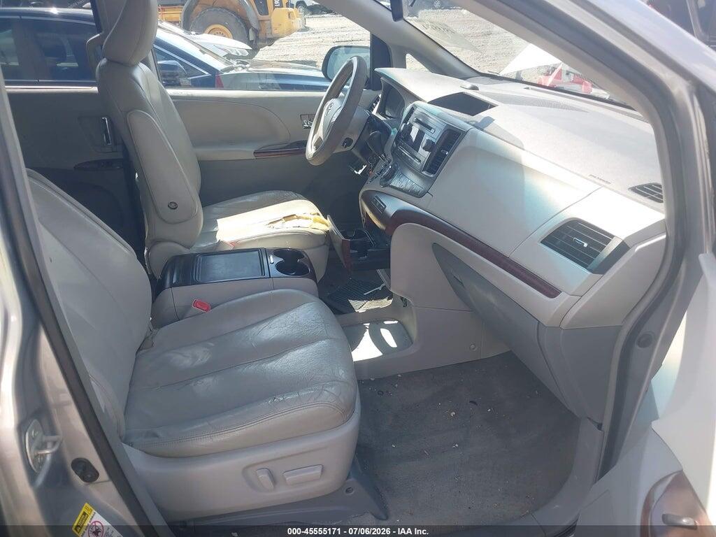 5TDYK3DC6ES454938 2014 TOYOTA SIENNA photo no. 5