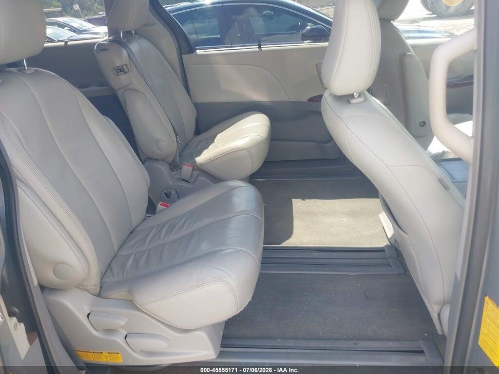 5TDYK3DC6ES454938 2014 TOYOTA SIENNA photo no. 8