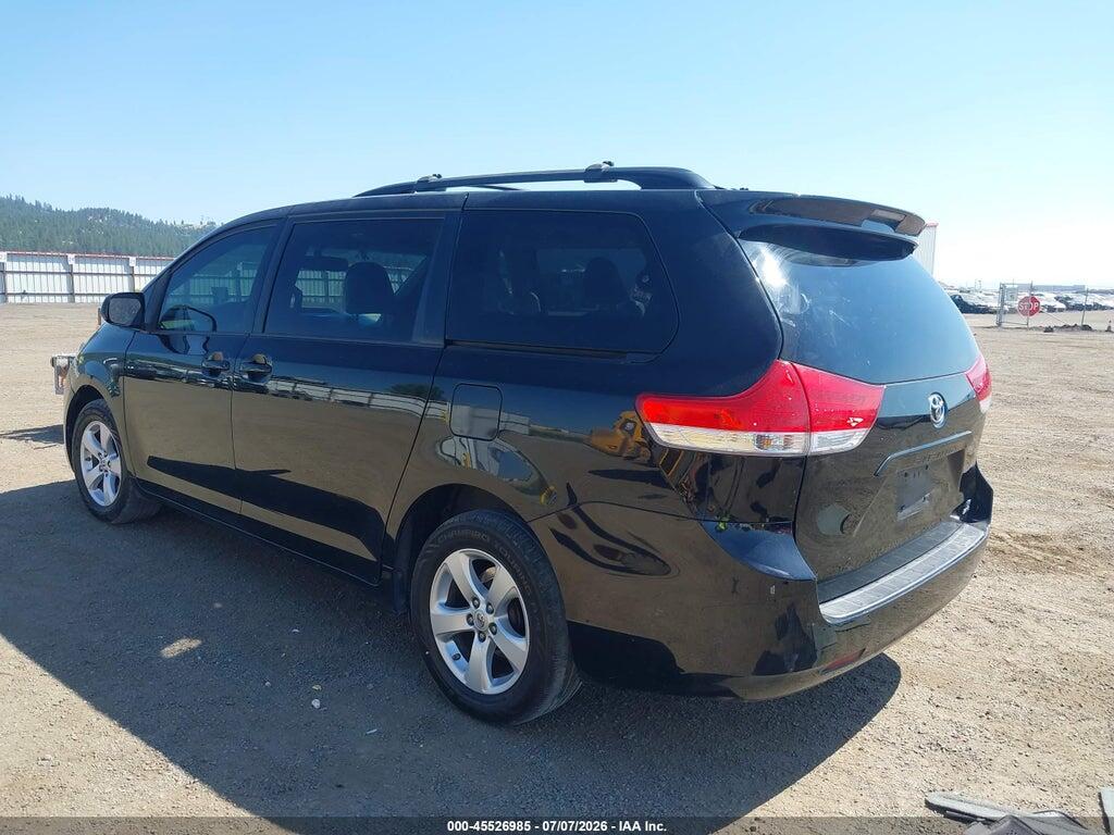 5TDJK3DC4ES077849 2014 TOYOTA SIENNA photo no. 3