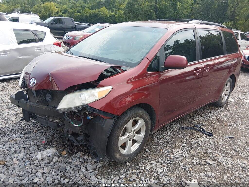 5TDKK3DC6ES491137 2014 TOYOTA SIENNA photo no. 2