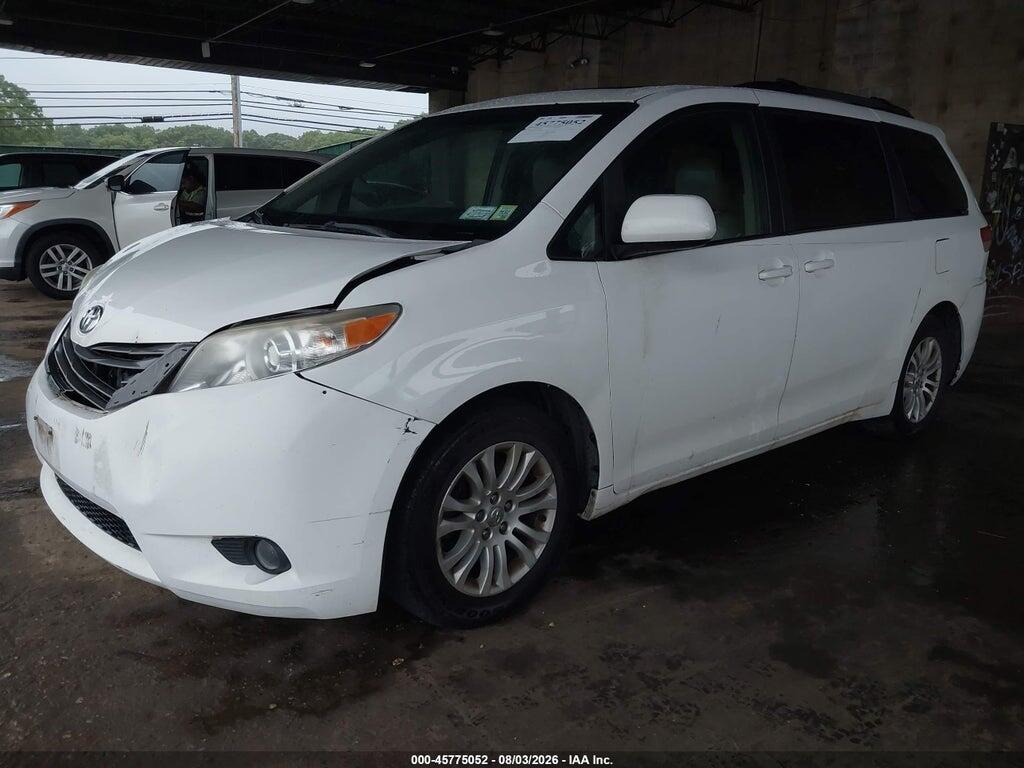 5TDYK3DC9ES474794 2014 TOYOTA SIENNA photo no. 6