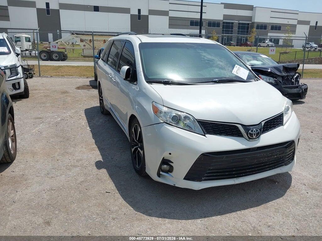 5TDYK3DC1ES415058 2014 TOYOTA SIENNA photo no. 1