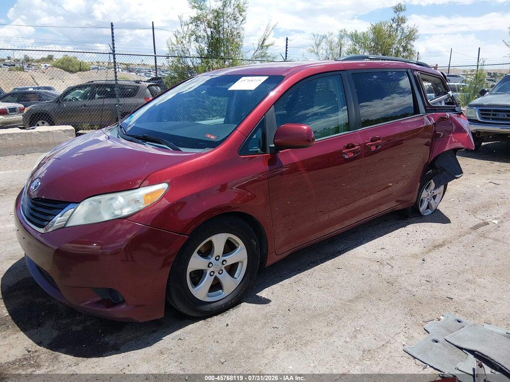 5TDKK3DC2ES440704 2014 TOYOTA SIENNA photo no. 2