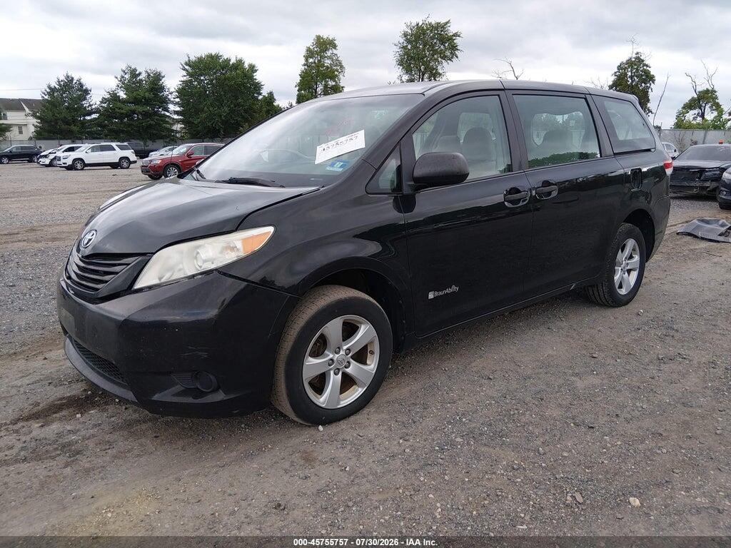 5TDZK3DC7ES506937 2014 TOYOTA SIENNA photo no. 2