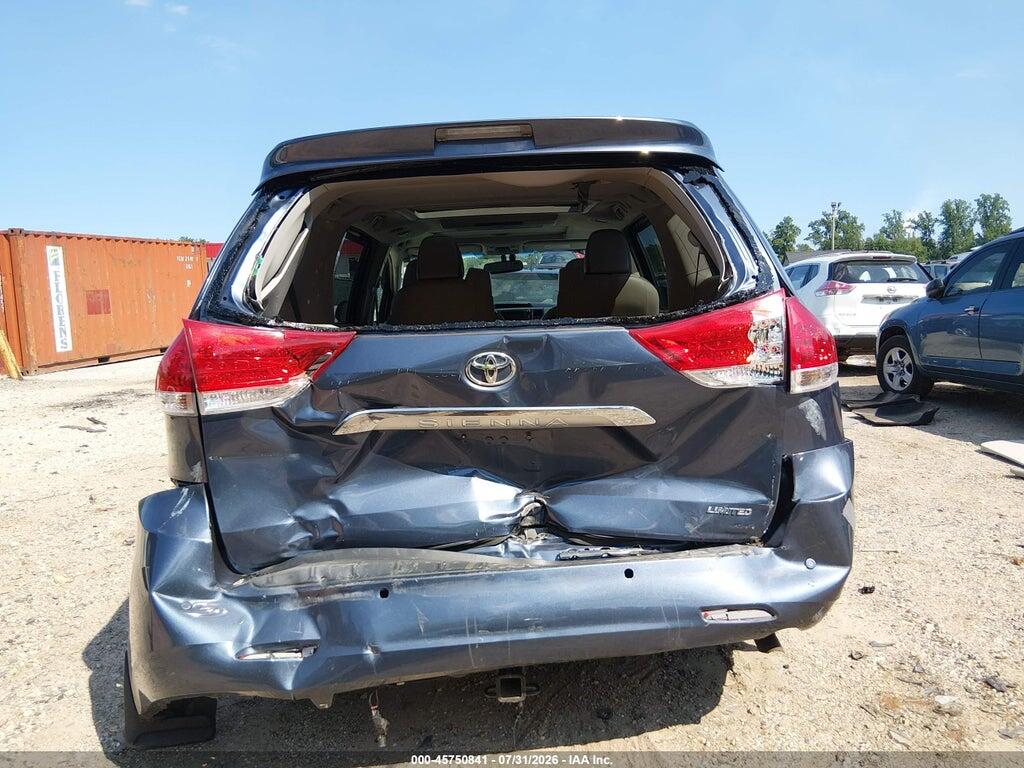 5TDDK3DC0ES071463 2014 TOYOTA SIENNA photo no. 6