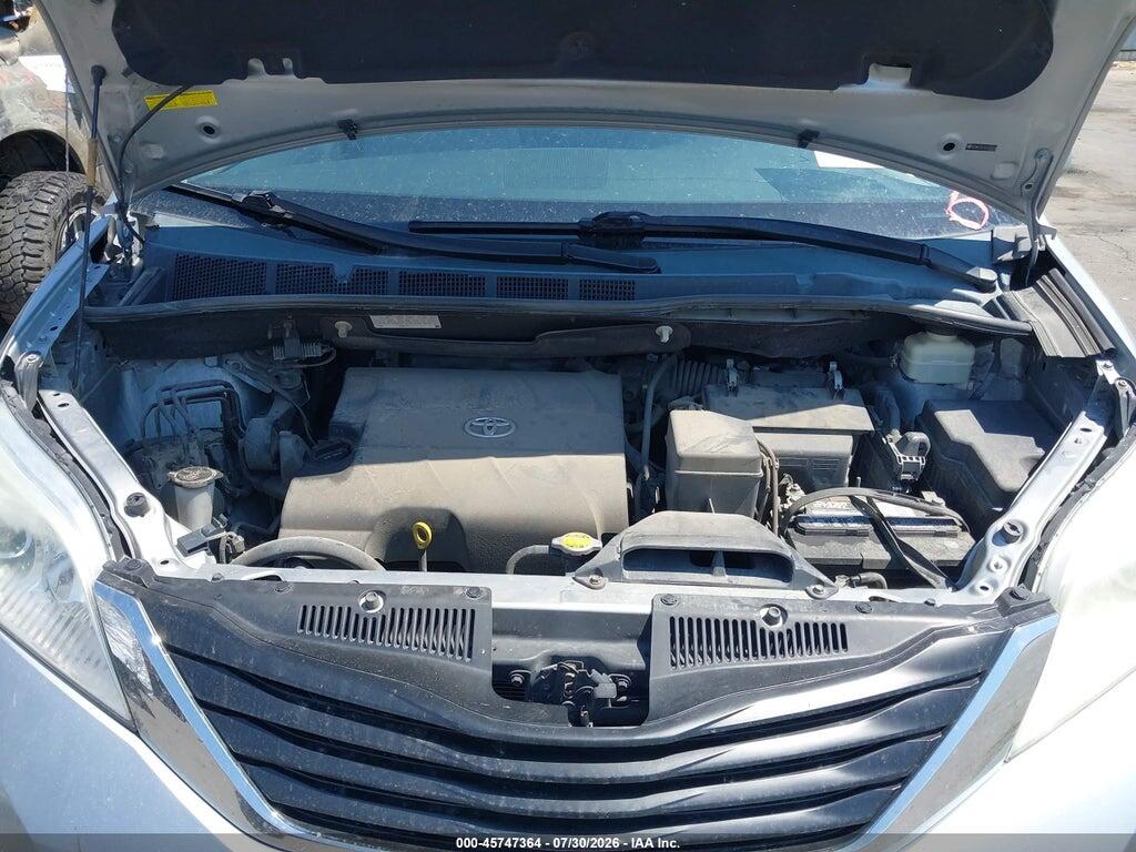 5TDKK3DCXES525015 2014 TOYOTA SIENNA photo no. 10