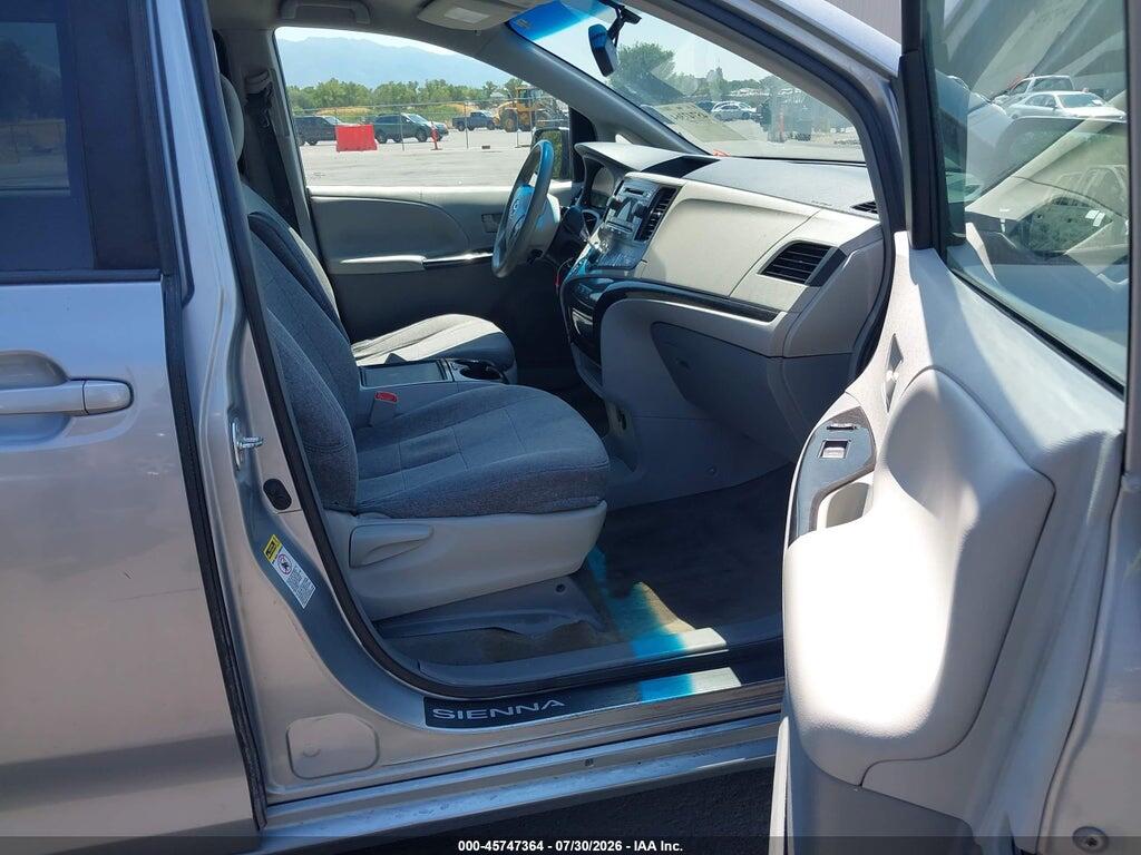 5TDKK3DCXES525015 2014 TOYOTA SIENNA photo no. 5