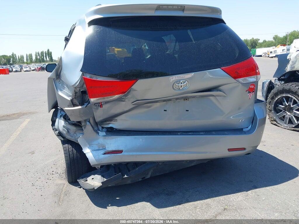 5TDKK3DCXES525015 2014 TOYOTA SIENNA photo no. 6
