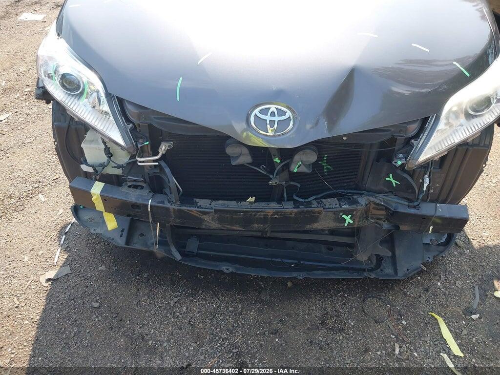 5TDYK3DC3ES433884 2014 TOYOTA SIENNA photo no. 6