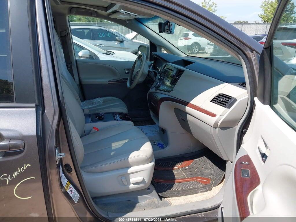 5TDDK3DC1ES092824 2014 TOYOTA SIENNA photo no. 5