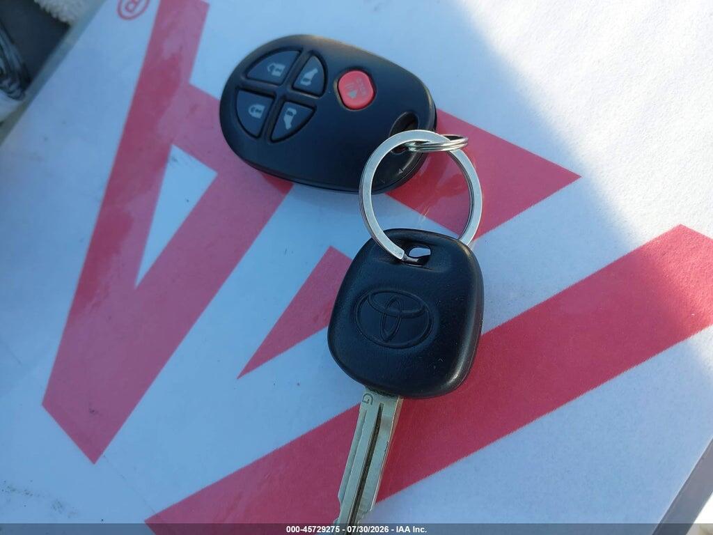 5TDJK3DC8ES089129 2014 TOYOTA SIENNA photo no. 11