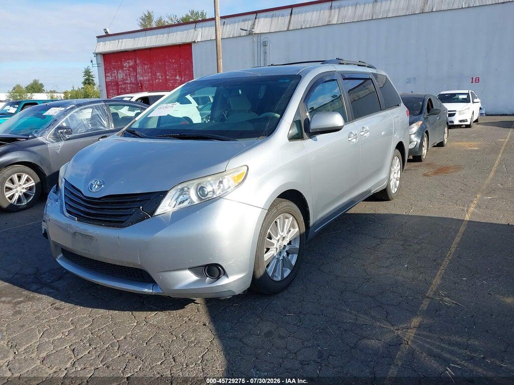 5TDJK3DC8ES089129 2014 TOYOTA SIENNA photo no. 2