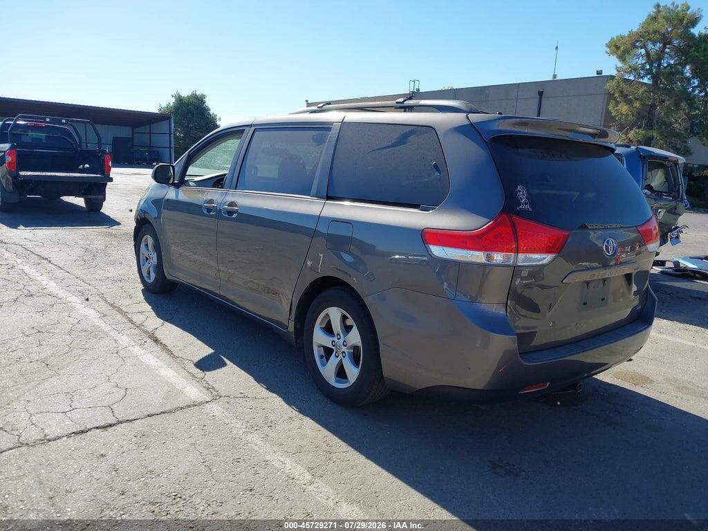 5TDKK3DC2ES446602 2014 TOYOTA SIENNA photo no. 3