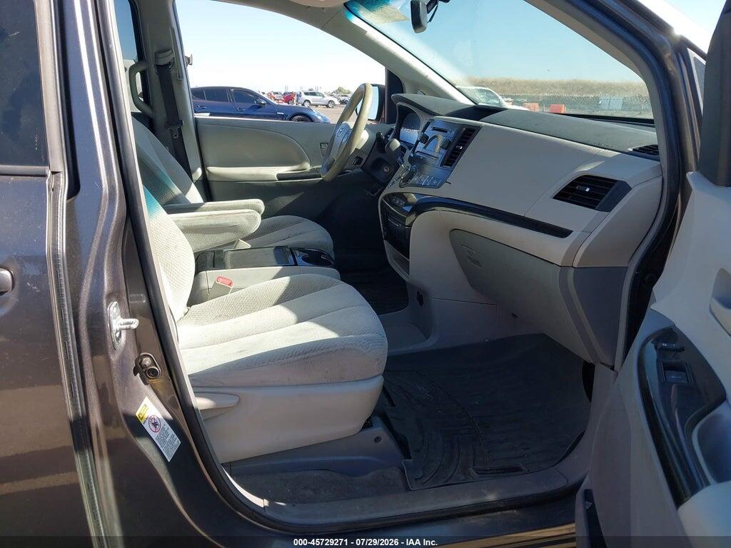 5TDKK3DC2ES446602 2014 TOYOTA SIENNA photo no. 5