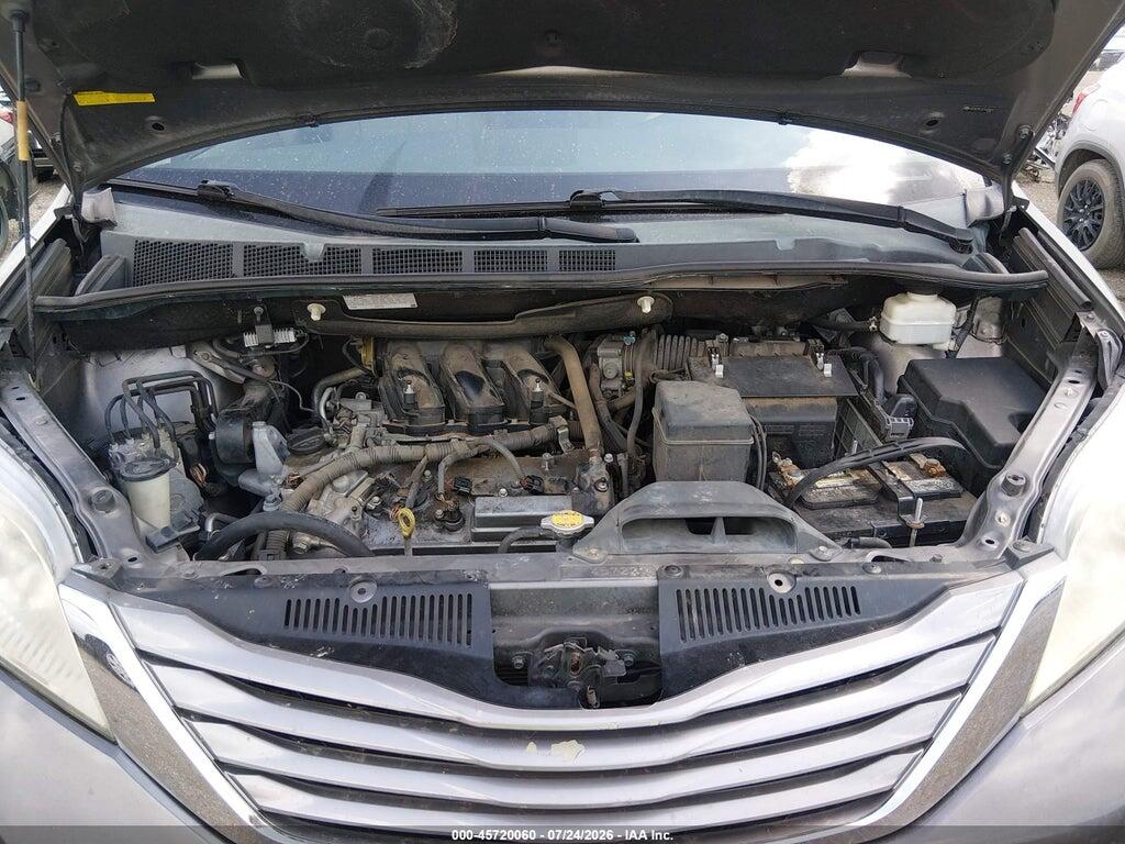 5TDYK3DC2ES426859 2014 TOYOTA SIENNA photo no. 10