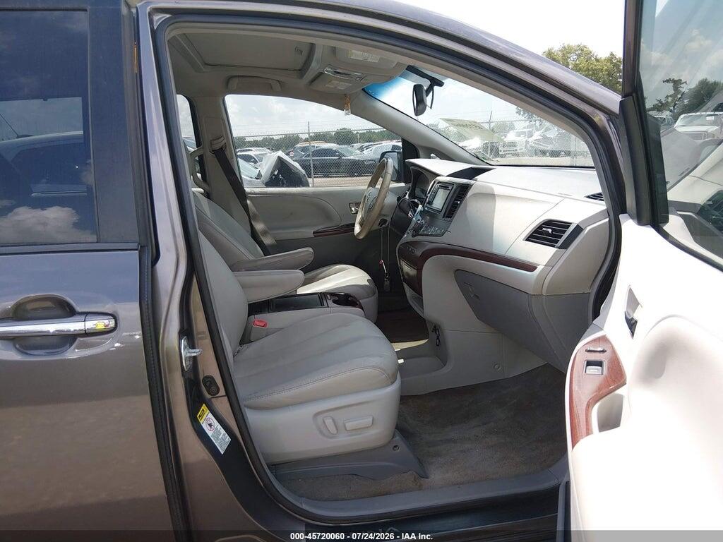 5TDYK3DC2ES426859 2014 TOYOTA SIENNA photo no. 5