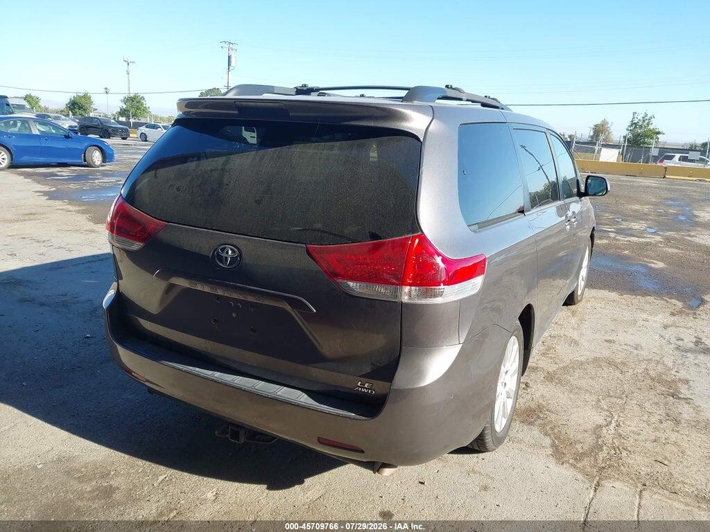 5TDJK3DC1ES080000 2014 TOYOTA SIENNA photo no. 4