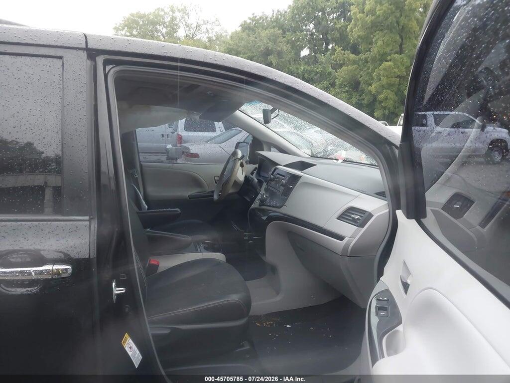 5TDXK3DC8ES520384 2014 TOYOTA SIENNA photo no. 5