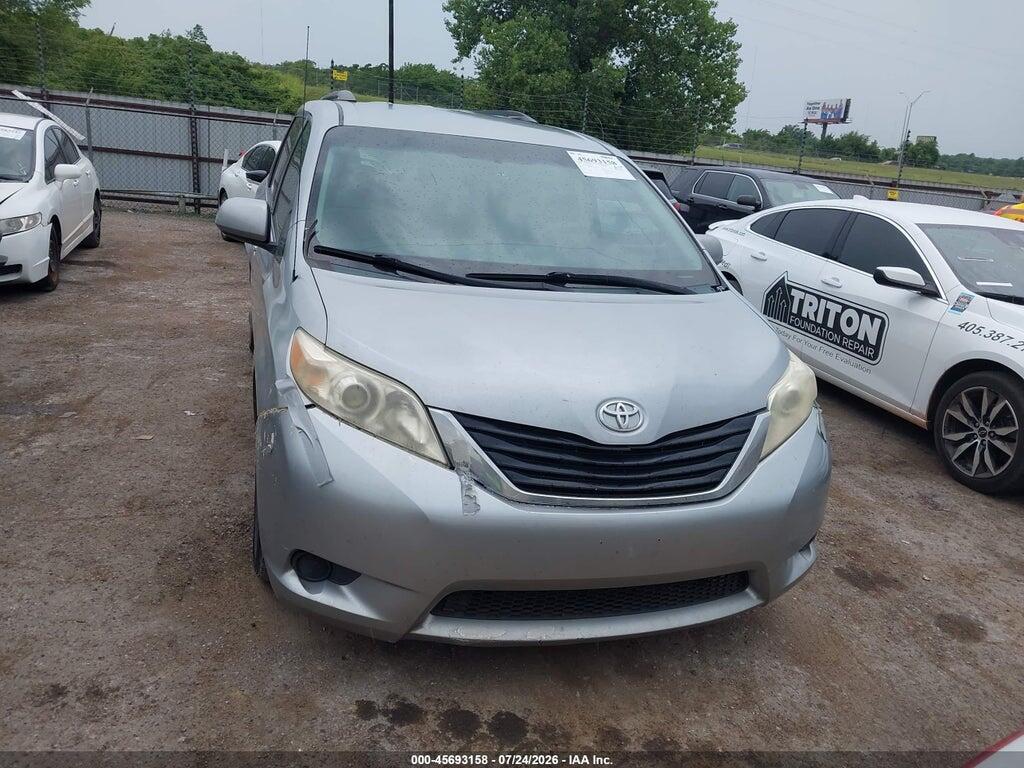 5TDKK3DCXES483459 2014 TOYOTA SIENNA photo no. 12