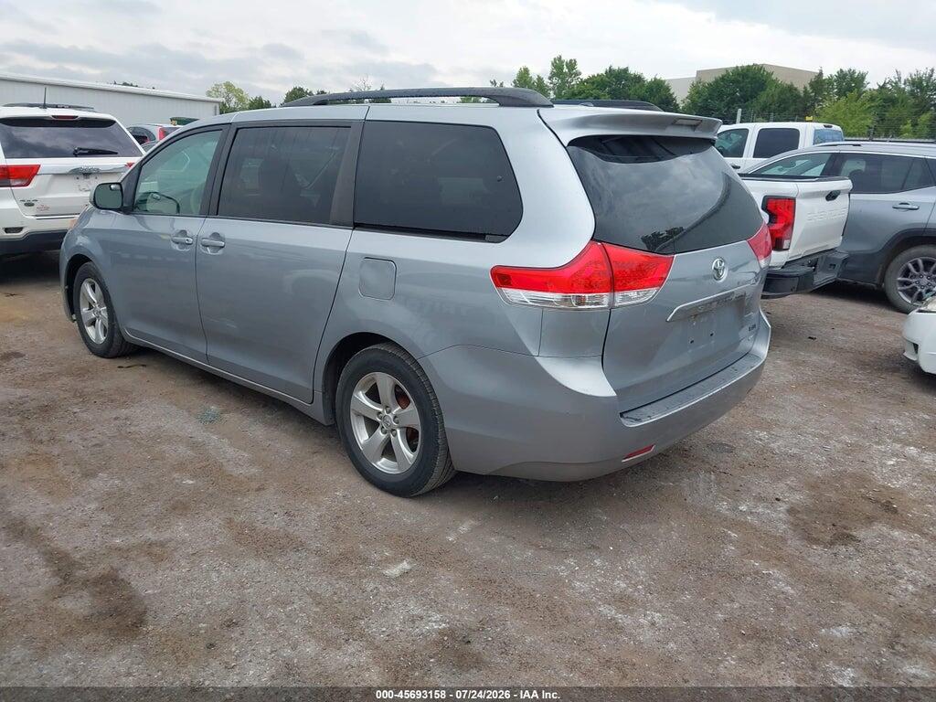 5TDKK3DCXES483459 2014 TOYOTA SIENNA photo no. 3