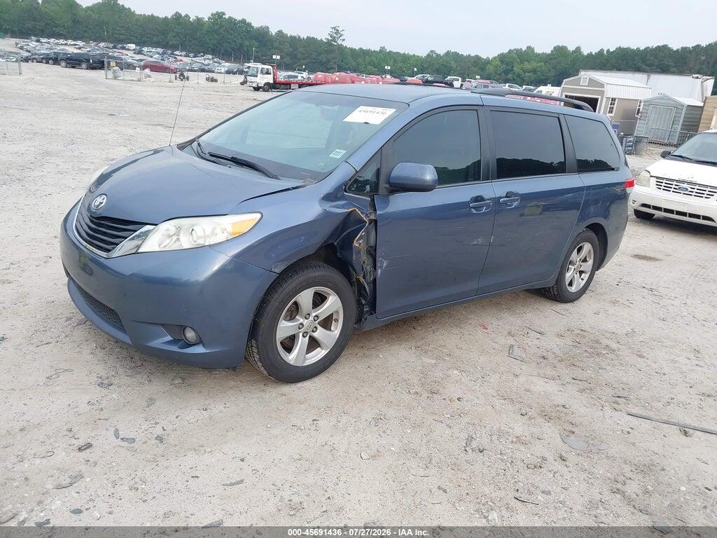5TDKK3DCXES525659 2014 TOYOTA SIENNA photo no. 2