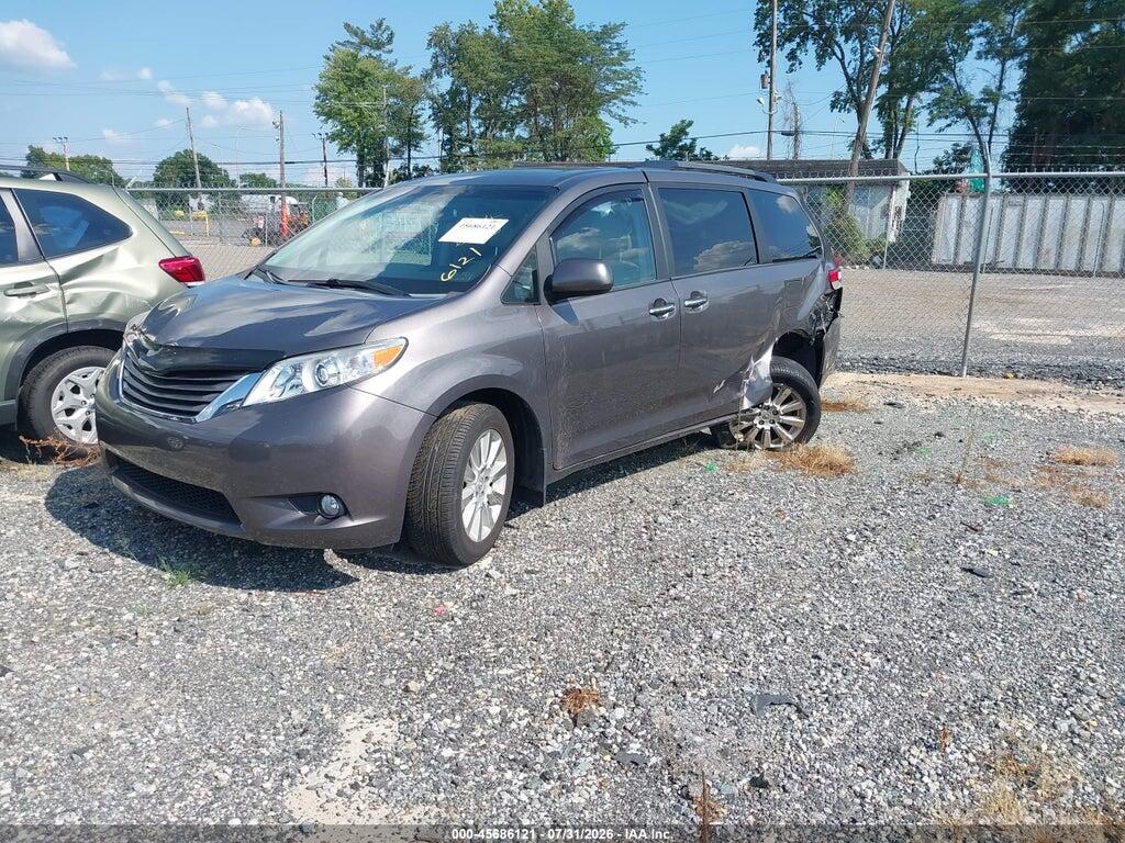 5TDDK3DC7ES088597 2014 TOYOTA SIENNA photo no. 2