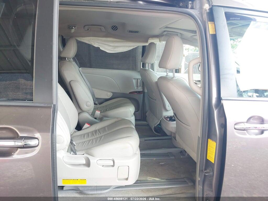 5TDDK3DC7ES088597 2014 TOYOTA SIENNA photo no. 8