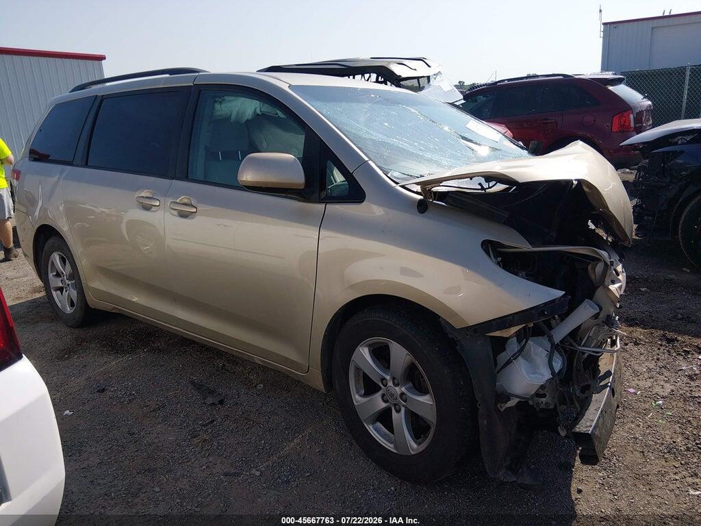 5TDKK3DCXES430681 2014 TOYOTA SIENNA photo no. 1