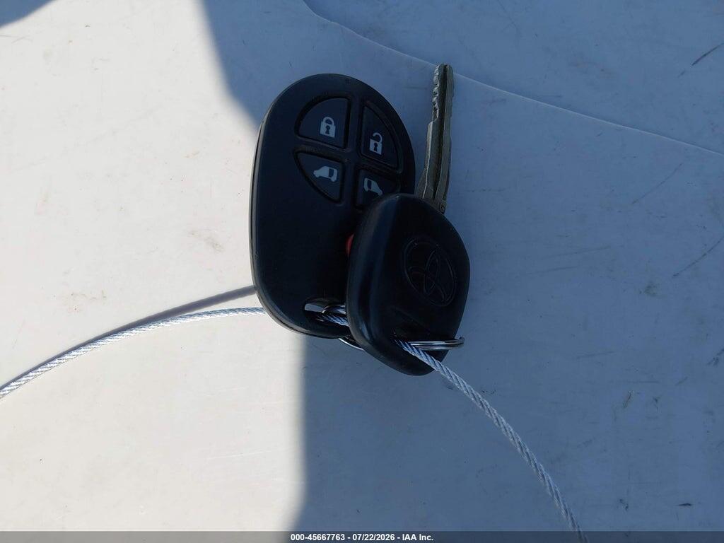 5TDKK3DCXES430681 2014 TOYOTA SIENNA photo no. 11