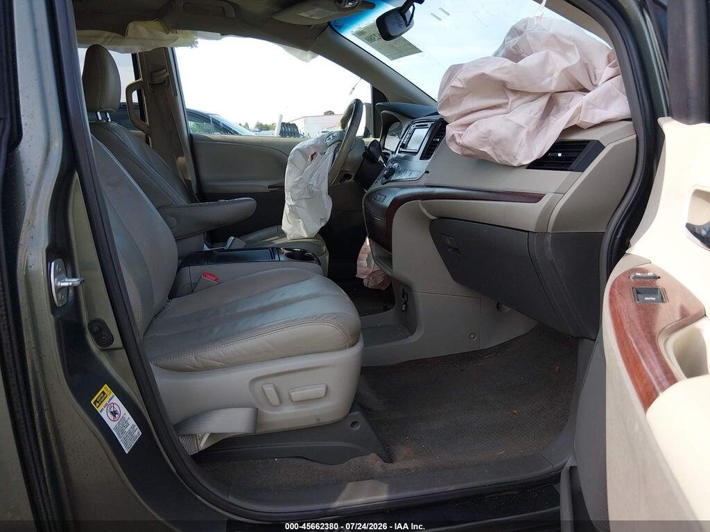 5TDYK3DC4ES504932 2014 TOYOTA SIENNA photo no. 5