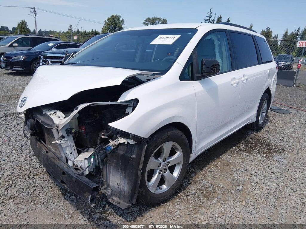 5TDKK3DC0ES414487 2014 TOYOTA SIENNA photo no. 2