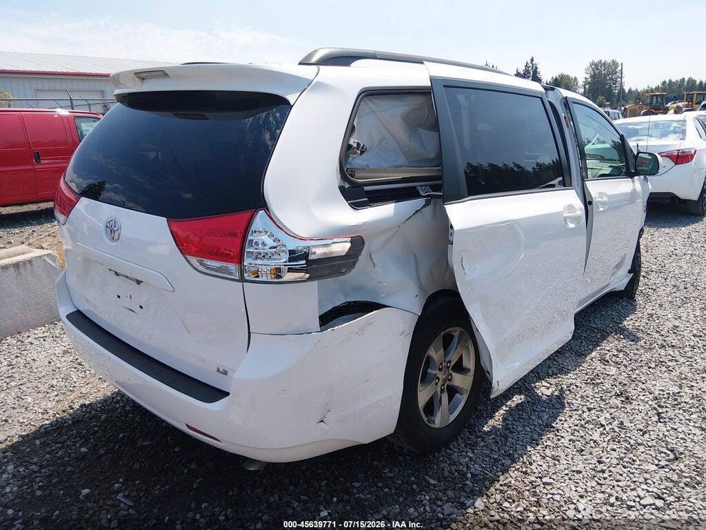 5TDKK3DC0ES414487 2014 TOYOTA SIENNA photo no. 4