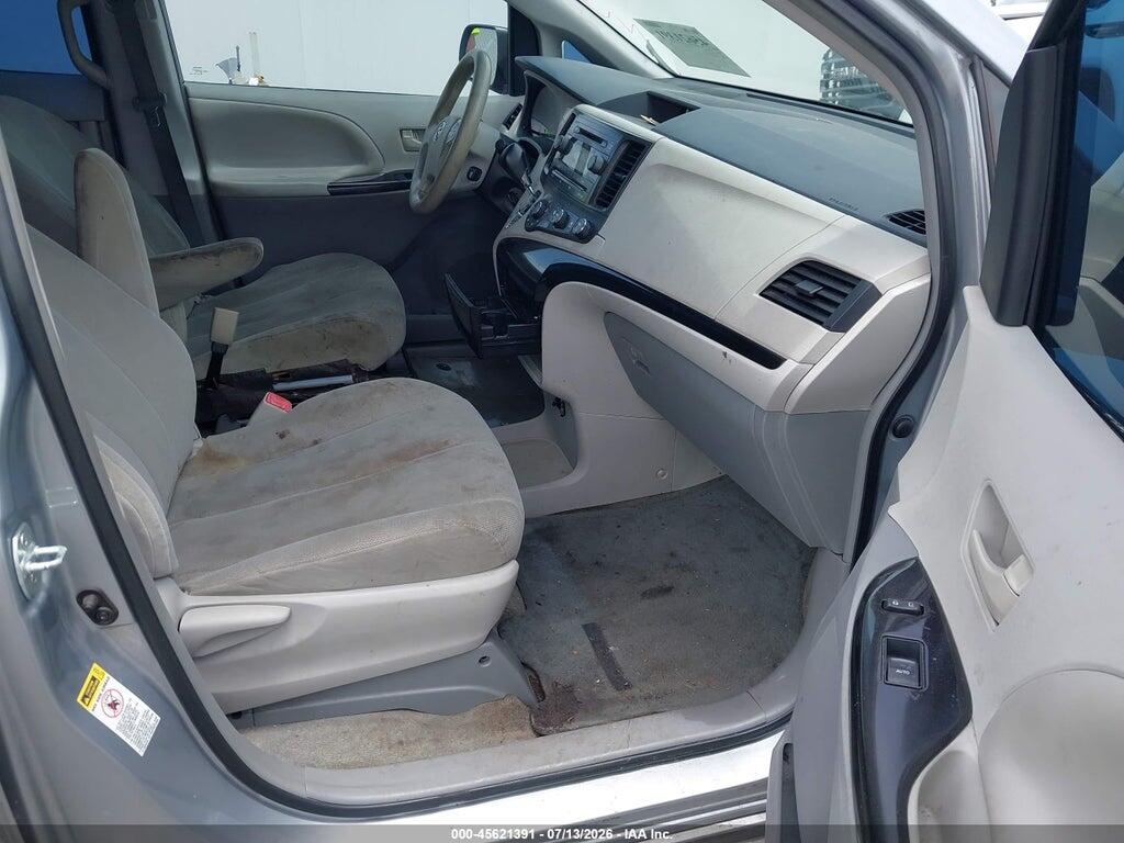 5TDZK3DC2ES486774 2014 TOYOTA SIENNA photo no. 5