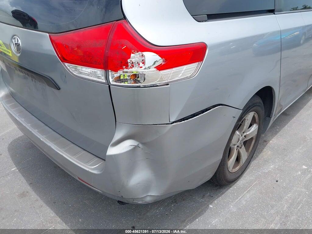 5TDZK3DC2ES486774 2014 TOYOTA SIENNA photo no. 6