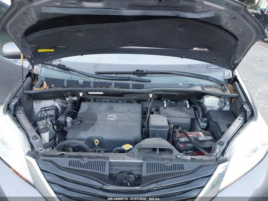 5TDKK3DC2ES501808 2014 TOYOTA SIENNA photo no. 10