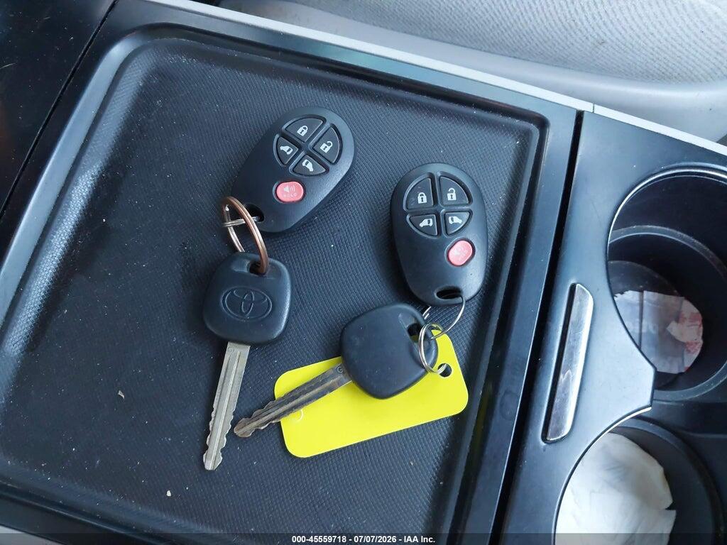 5TDKK3DC2ES501808 2014 TOYOTA SIENNA photo no. 11