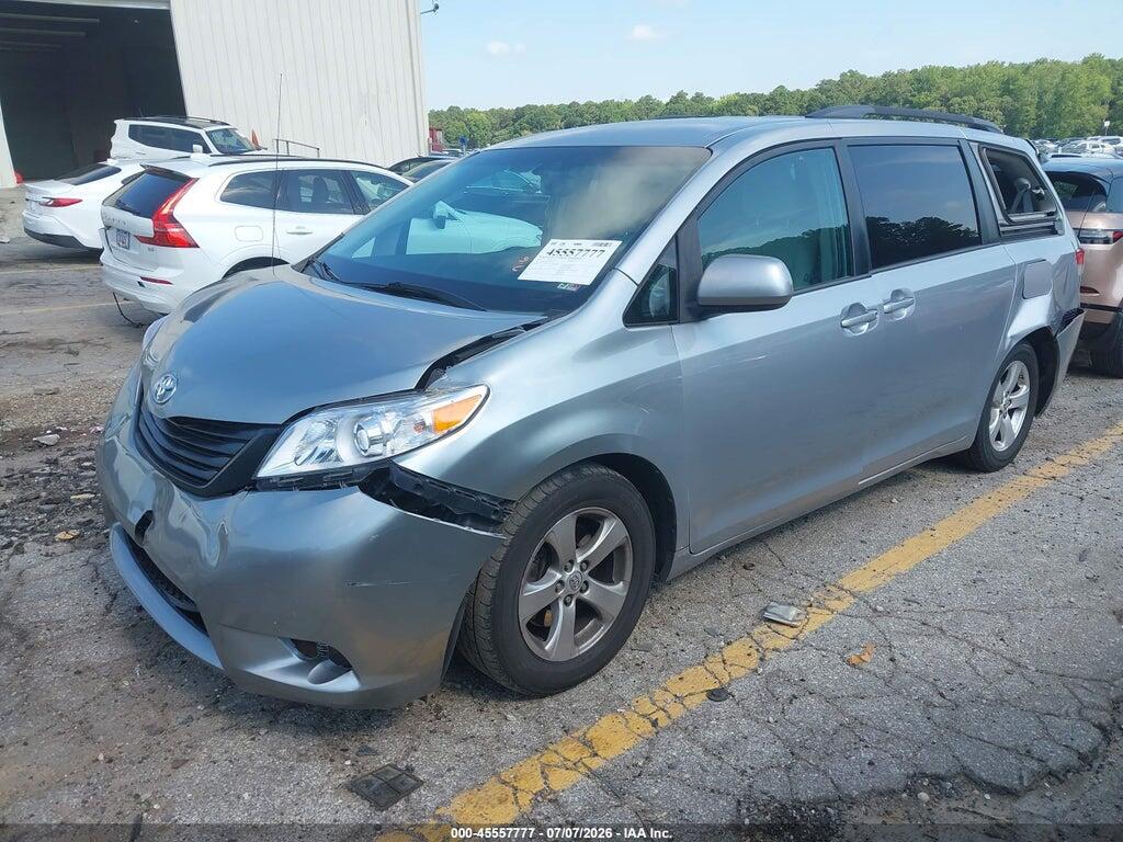 5TDKK3DC2ES414233 2014 TOYOTA SIENNA photo no. 2