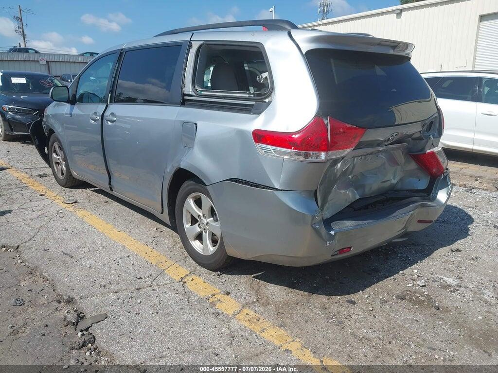5TDKK3DC2ES414233 2014 TOYOTA SIENNA photo no. 3