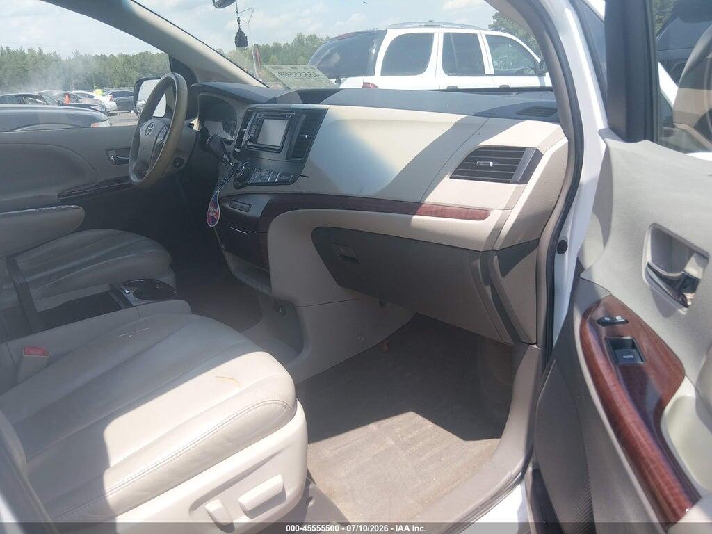 5TDYK3DC2ES526363 2014 TOYOTA SIENNA photo no. 5
