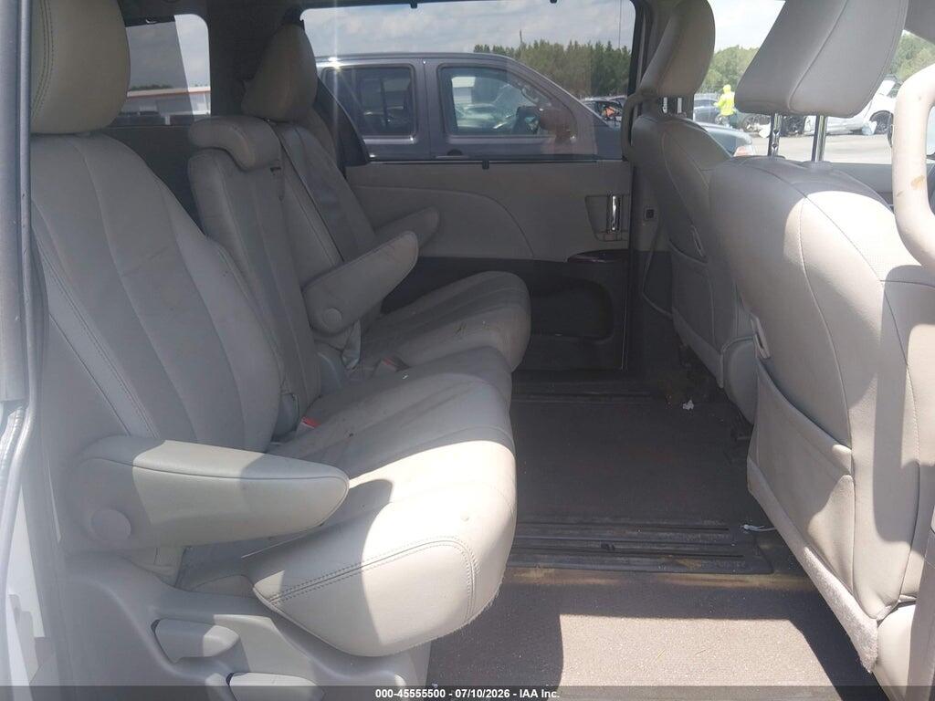 5TDYK3DC2ES526363 2014 TOYOTA SIENNA photo no. 8