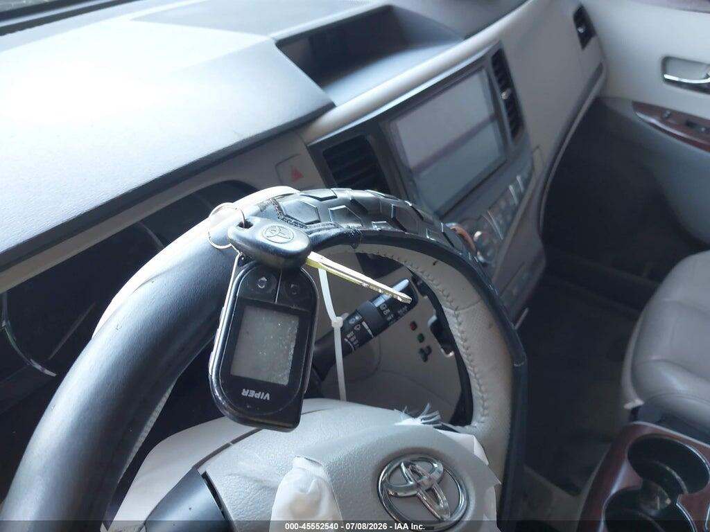 5TDDK3DCXES083071 2014 TOYOTA SIENNA photo no. 11
