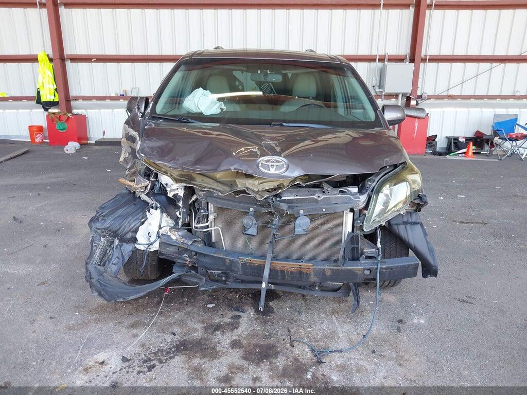 5TDDK3DCXES083071 2014 TOYOTA SIENNA photo no. 6